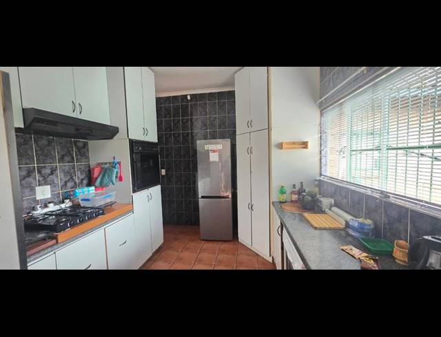 4 BEDROOM PROPERTY TO RENT IN HENLEY-ON-KLIP